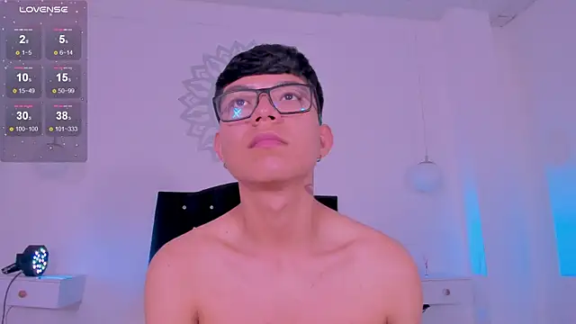 CodyTwink online show from November 8, 4:43 pm