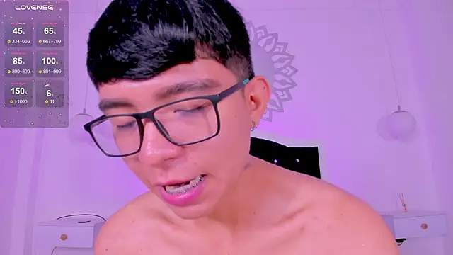 CodyTwink online show from December 19, 3:25 pm