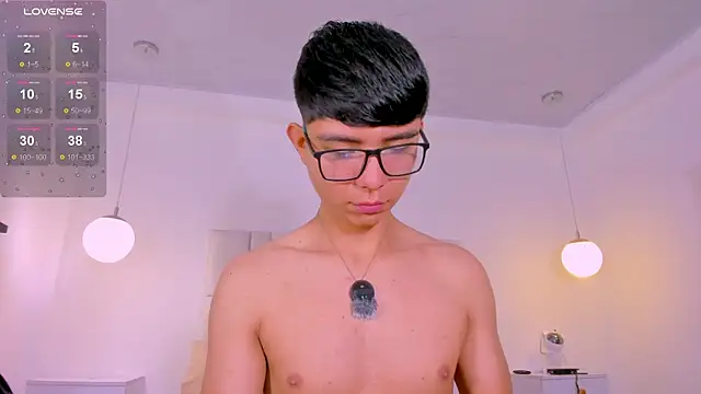 CodyTwink online show from June 4, 4:44 pm