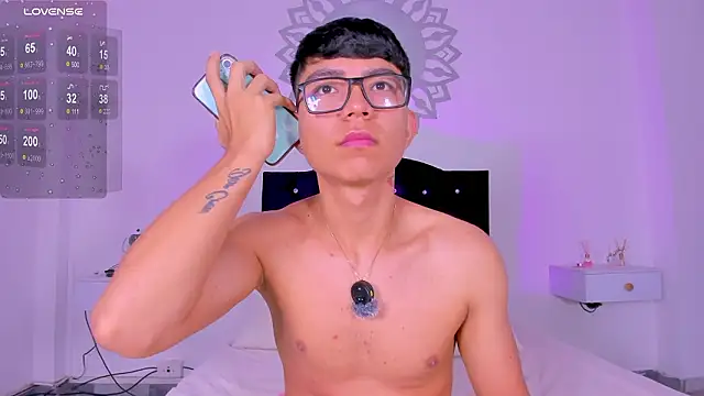 CodyTwink online show from March 27, 2:51 pm