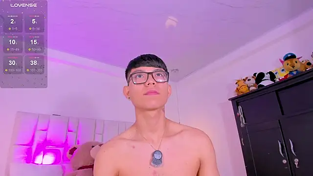 CodyTwink online show from April 22, 1:40 pm