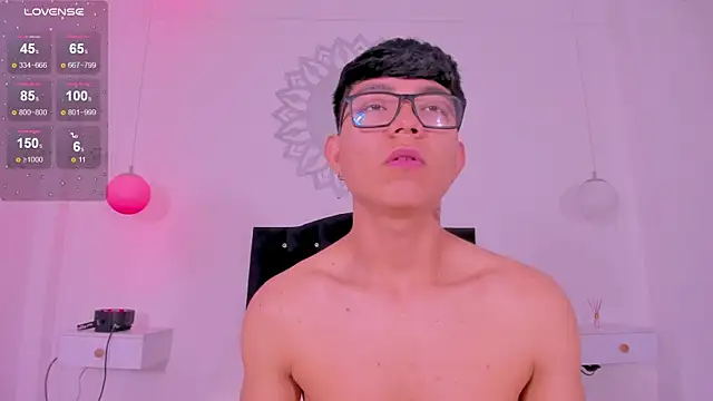 CodyTwink online show from October 21, 1:32 pm