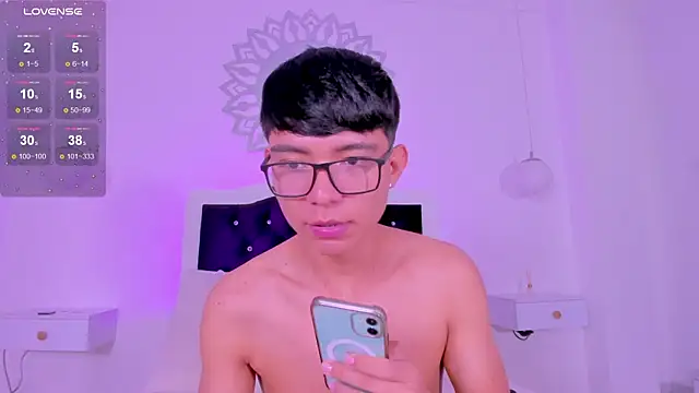 CodyTwink online show from January 12, 5:42 pm