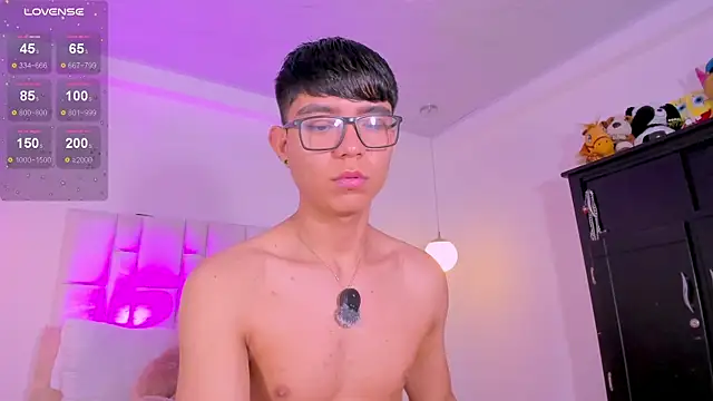 CodyTwink online show from April 28, 2:54 pm