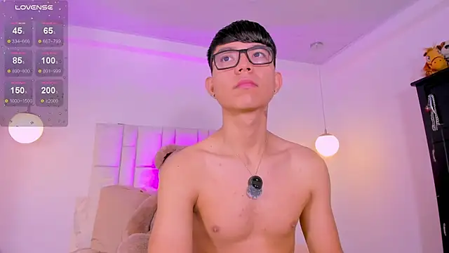 CodyTwink online show from April 18, 1:24 pm