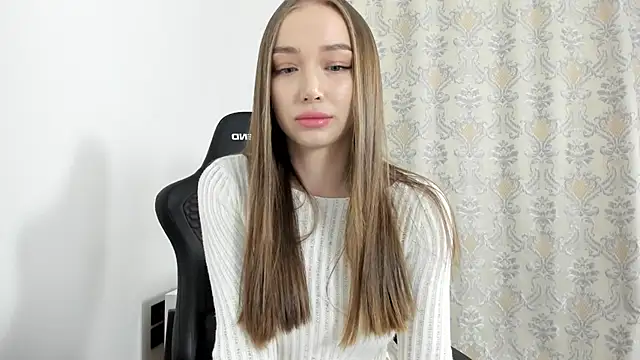 Snapshot of Sweet-bb chatting on October 16, 4:37 pm Sweet-bb online show from October 16, 4:37 pm