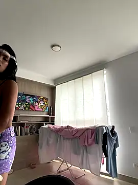 Snapshot of DeuxGold chatting on October 27, 5:25 pm DeuxGold online show from October 27, 5:25 pm