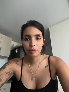 Snapshot of DeuxGold chatting on October 26, 10:32 pm DeuxGold online show from October 26, 10:32 pm