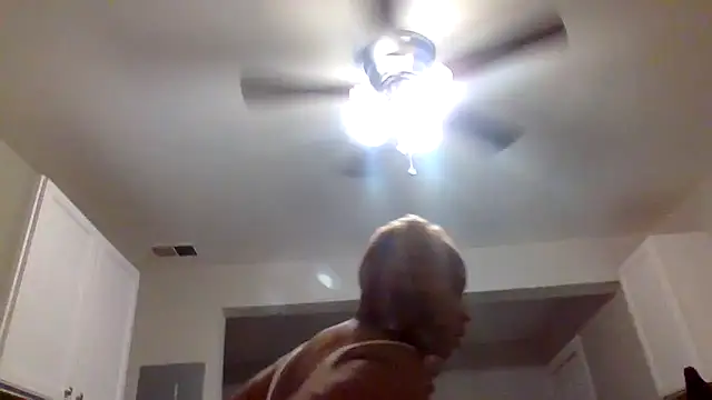 AllLeggs online show from December 16, 1:00 pm