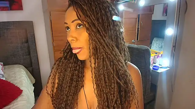 Snapshot of CandyBlackFunXXX chatting on September 8, 7:24 pm CandyBlackFunXXX online show from September 8, 7:24 pm