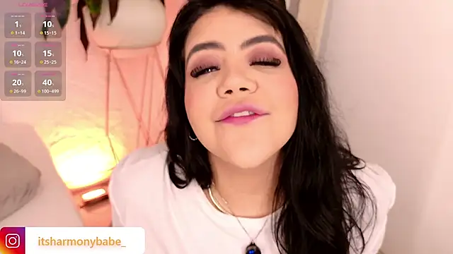 Harmonybabe  online show from October 3, 1:45 pm