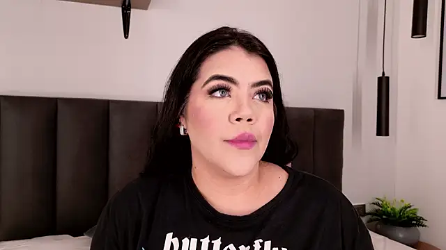 Harmonybabe  online show from March 15, 9:33 pm