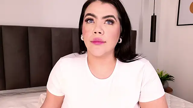 Harmonybabe  online show from January 17, 7:50 pm