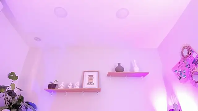  Dahiana online show from February 17, 3:25 am