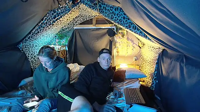 38koppel1985 online show from September 11, 11:05 pm