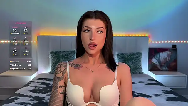 ellie miu online show from May 13, 5:42 pm