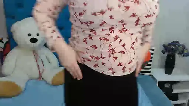 Snapshot of Sexy_MALIKKA chatting on February 5, 6:13 am Sexy MALIKKA online show from February 5, 6:13 am