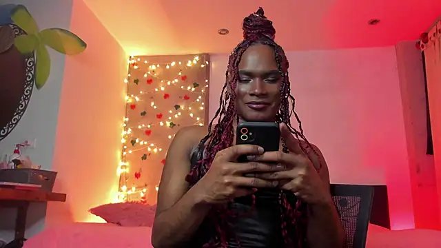 Snapshot of blackbarbietrans chatting on February 26, 3:03 am blackbarbietrans online show from February 26, 3:03 am