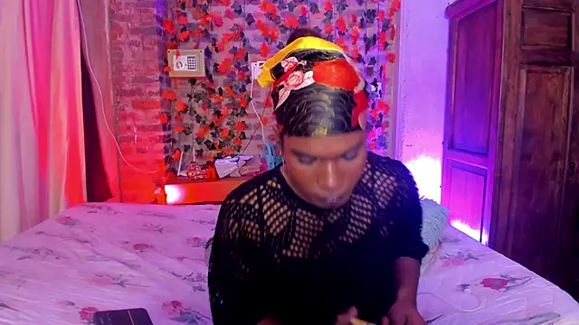 Snapshot of blackbarbietrans chatting on November 7, 6:07 am blackbarbietrans online show from November 7, 6:07 am