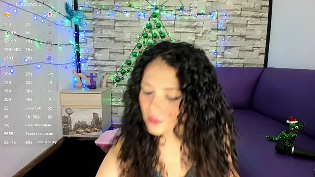 mapelove online show from December 3, 1:10 pm