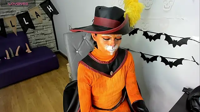 mapelove online show from October 31, 2:35 pm