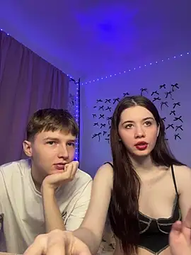 CoddleWeeper  online show from April 6, 11:44 am