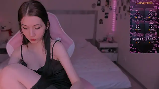 CoddleWeeper  online show from December 16, 11:44 am