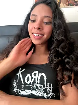 Miss freydis online show from November 21, 3:00 pm