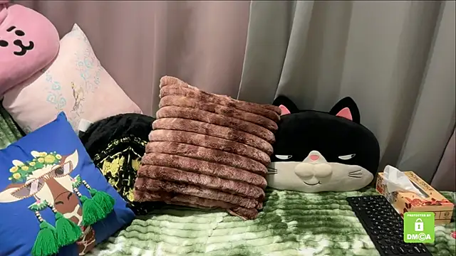 Snapshot of Unique-Beauty chatting on November 28, 4:29 pm Unique-Beauty online show from November 28, 4:29 pm