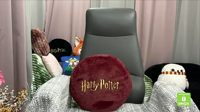 Unique-Beauty online show from December 19, 5:04 pm