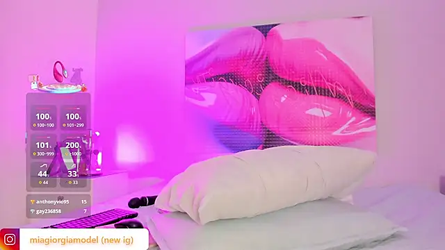 Miagiorgia  online show from March 13, 5:40 pm