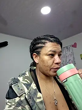 Snapshot of Selket11 chatting on October 23, 10:58 am Selket11 online show from October 23, 10:58 am