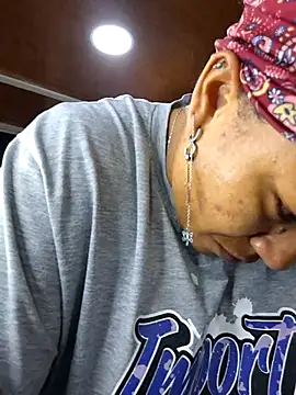 Snapshot of Selket11 chatting on March 22, 4:58 pm Selket11 online show from March 22, 4:58 pm