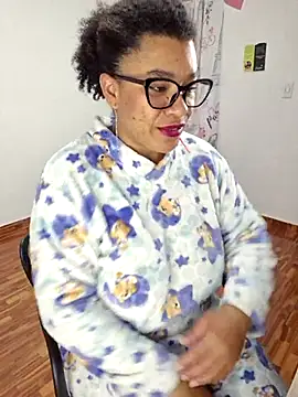 Snapshot of Selket11 chatting on October 15, 10:12 am Selket11 online show from October 15, 10:12 am