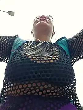 Snapshot of Selket11 chatting on November 3, 2:42 pm Selket11 online show from November 3, 2:42 pm