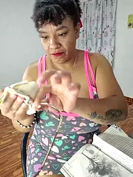 Snapshot of Selket11 chatting on September 18, 1:19 am Selket11 online show from September 18, 1:19 am