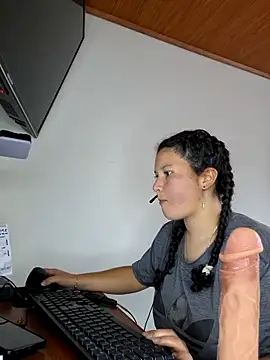 Snapshot of Selket11 chatting on March 21, 7:24 pm Selket11 online show from March 21, 7:24 pm