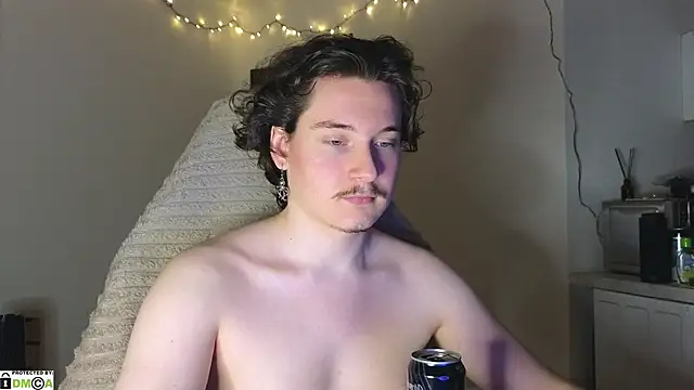 MoreRealAlex online show from September 19, 10:19 am