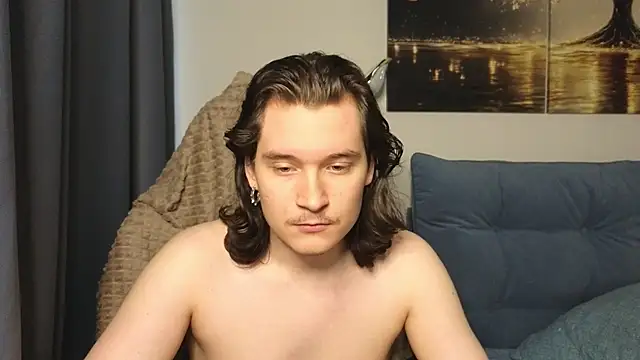 MoreRealAlex online show from May 4, 7:55 am