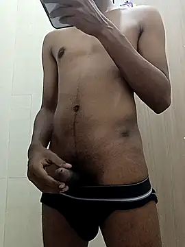 Snapshot of JerryJerome01 chatting on February 22, 9:15 pm JerryJerome01 online show from February 22, 9:15 pm