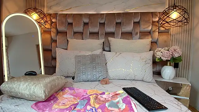 Snapshot of JenSexy_ chatting on February 16, 6:28 pm JenSexy online show from February 16, 6:28 pm