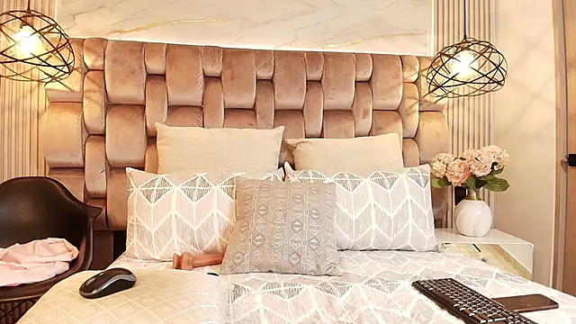 Snapshot of JenSexy_ chatting on November 14, 6:44 pm JenSexy online show from November 14, 6:44 pm