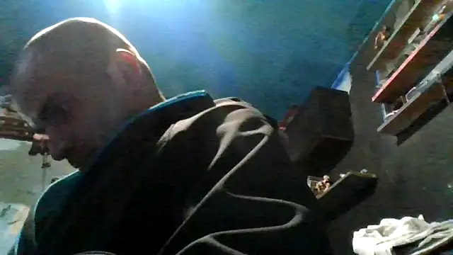 robeaulieu02 online show from December 3, 6:14 am