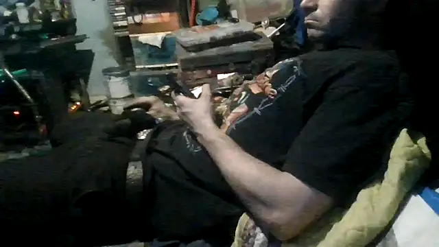 robeaulieu02 online show from March 22, 9:33 am