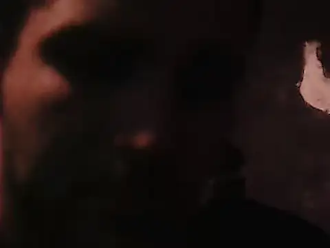 Snapshot of robeaulieu02 chatting on February 7, 5:15 am robeaulieu02 online show from February 7, 5:15 am