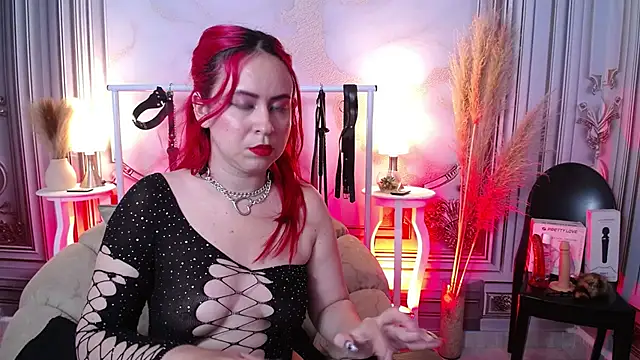 Naty slavedoll online show from October 11, 8:10 pm