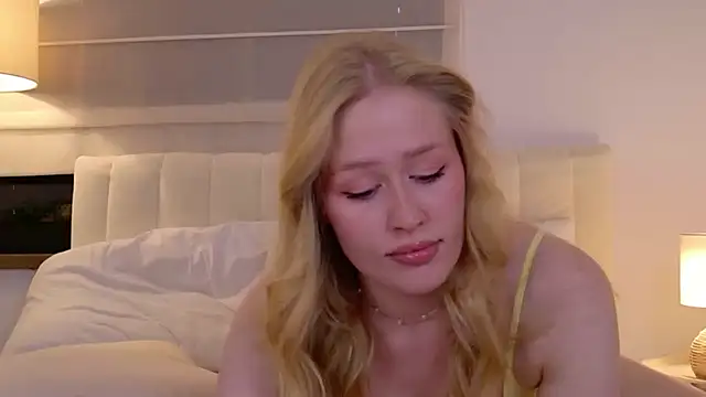Snapshot of JuliaJaee chatting on July 16, 5:54 pm JuliaJaee online show from July 16, 5:54 pm