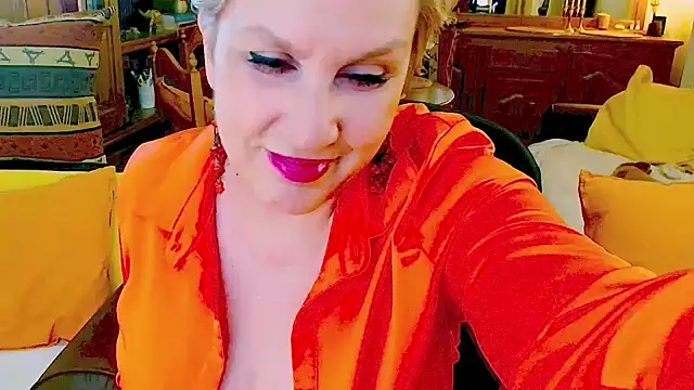 GattonaBiondona online show from April 29, 8:18 am