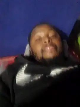 Freaky Vannahs online show from October 7, 9:05 pm