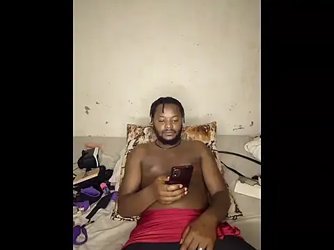 Freaky Vannahs online show from February 10, 5:45 pm